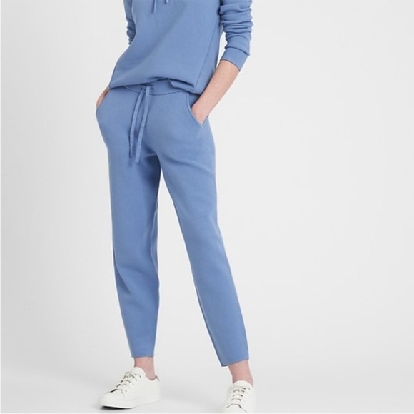 Banana Republic sweater jogger pants - Picture 2 of 7